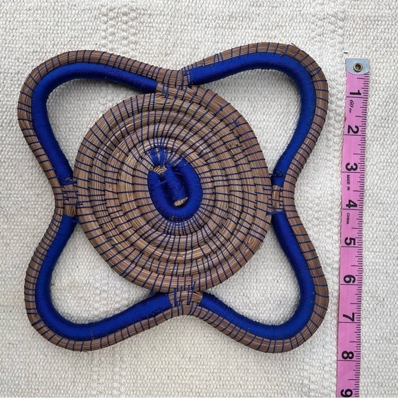 Pine Needle Wrapped Handwoven Honduran Trivet-$ for Women in Honduras 🇭🇳 - Picture 4 of 4